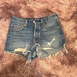 Levi’s denim shorts size 25